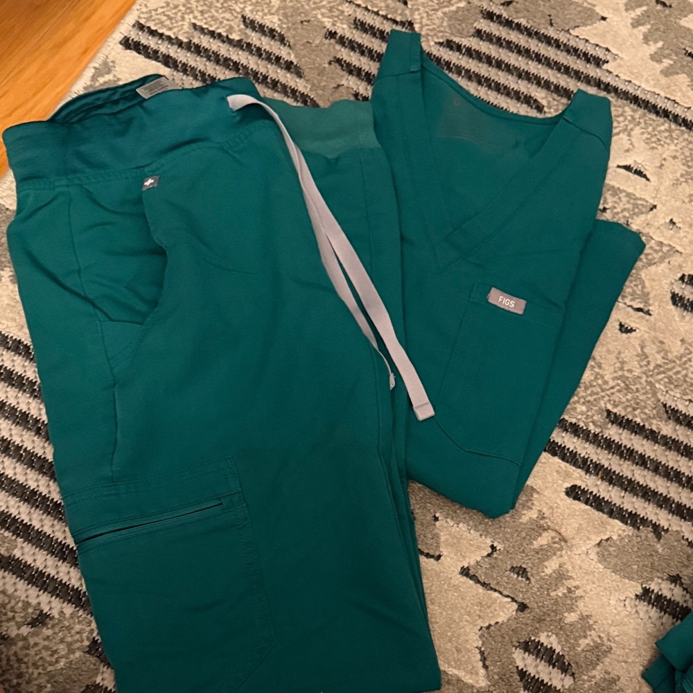 Figs Women's Green Scrub Pants